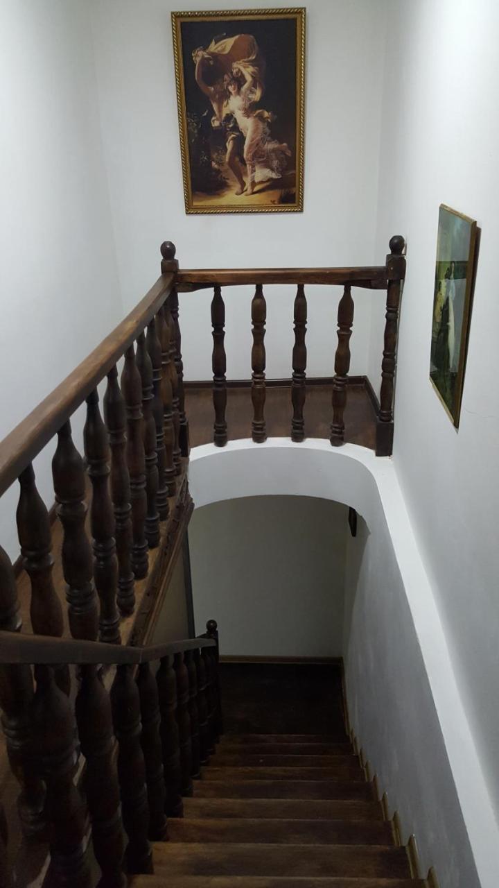 Guesthouse Different Tbilisi Exterior photo