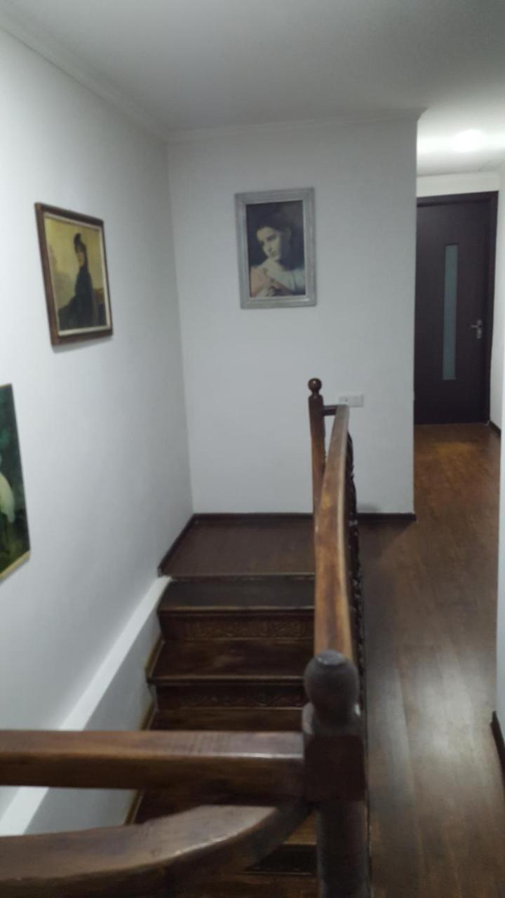 Guesthouse Different Tbilisi Exterior photo