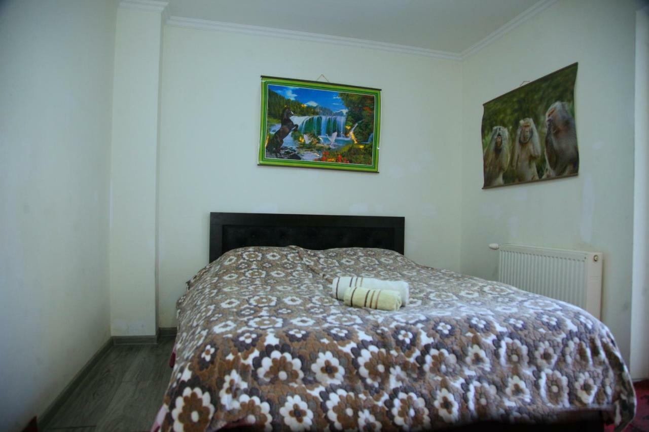 Guesthouse Different Tbilisi Exterior photo